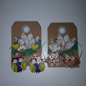 2 pairs of earrings NWT never worn